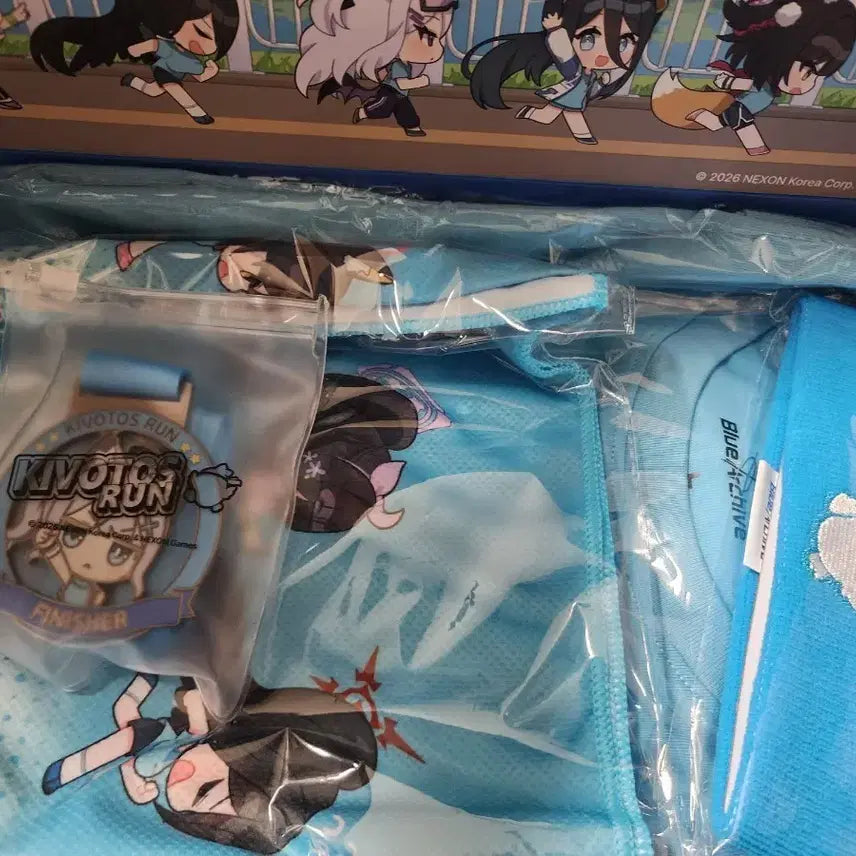 [BUNJANG] Blue Archive KIVOTO RUN Goods Set (Medal, T-shirt L) / 블루아카이브 키보토스런 굿즈 세트 (메달, 티셔츠L) 키보토스 런