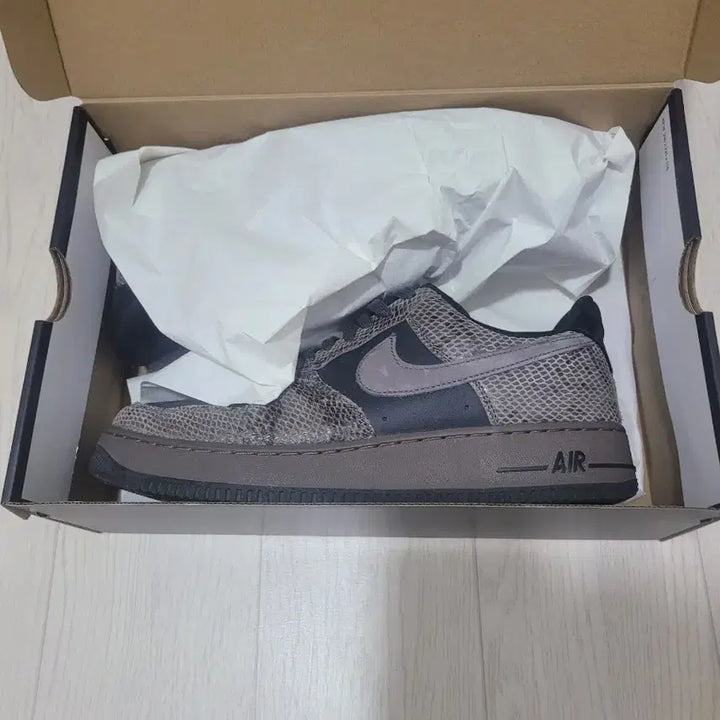 [BUNJANG] Nike Air Force 1 Snake Skin Pattern Sneakers (27.5cm) / 나이키 에어포스 1 스네이크 스킨 패턴 운동화 275
