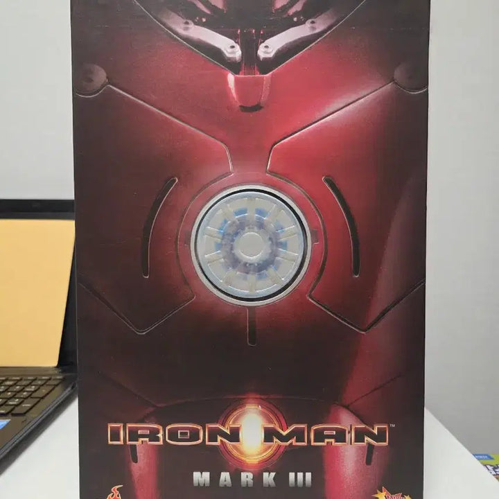 [BUNJANG] Hot Toys Movie Masterpiece Iron Man Mark III 1/6 Scale Figure Box / [정품]핫토이 무비 마스터피스 아이언맨 마크 3