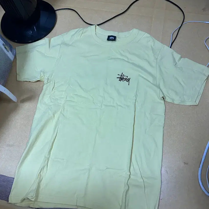 [BUNJANG] Stussy Basic T-Shirt Yellow / 스투시 베이직 반팔티 옐로우
