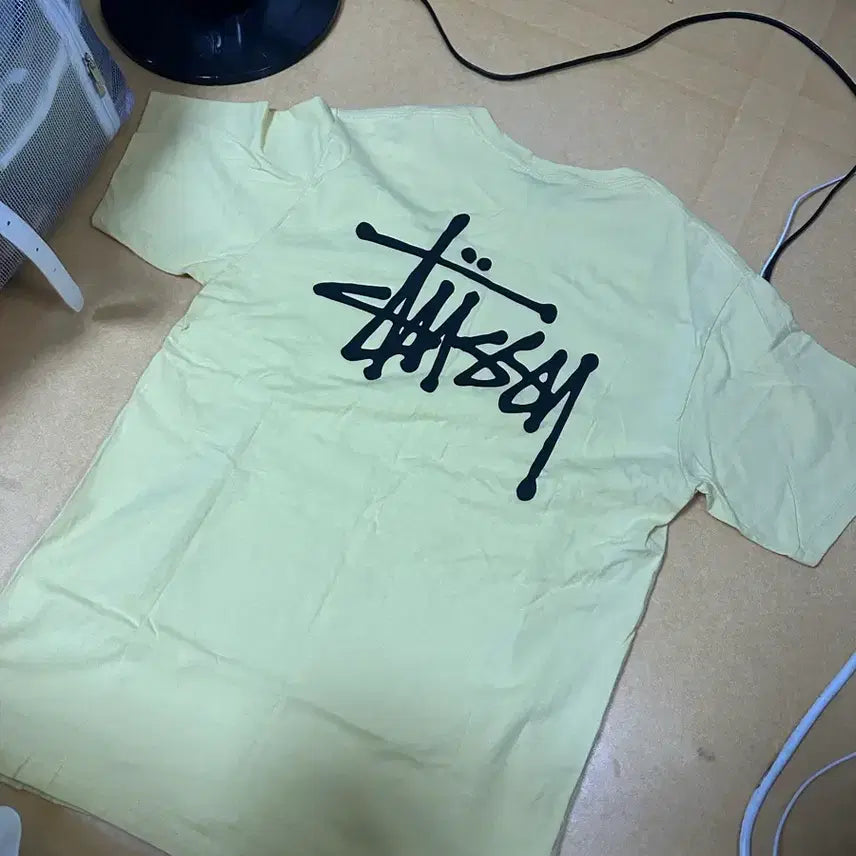 [BUNJANG] Stussy Basic T-Shirt Yellow / 스투시 베이직 반팔티 옐로우