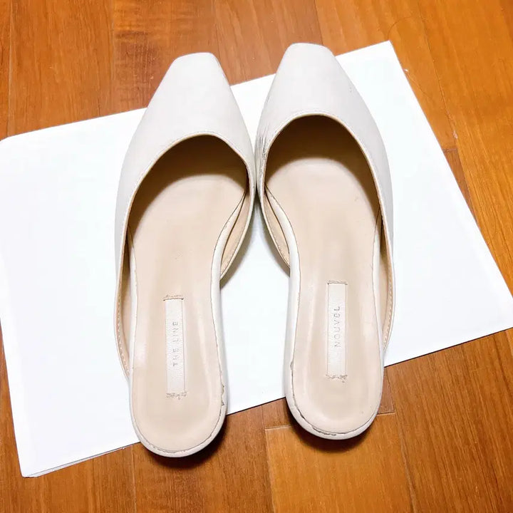 [SOLD OUT] 모던로브 실크 머메이드 롱스커트, 아이보리 슬리퍼 단화 뮬