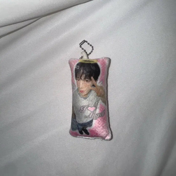[BUNJANG] NCT WISH Yushi Angel Cushion Keychain / 엔시티위시 유우시 엔젤 쿠션 키링