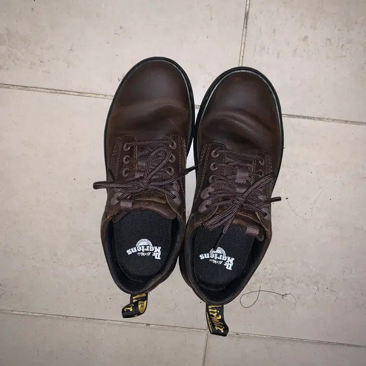 [BUNJANG] Dr. Martens Leith Dark Brown Leather Boots (US Women&