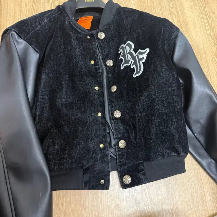 [SOLD OUT] 라피나토 에뚜알 바시티