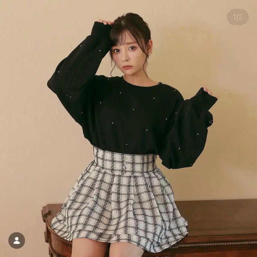 [BUNJANG] Evelyn Cropped Sweatshirt Black / 에블린 evelyn 크롭 스웻셔츠 맨투맨 블랙 스나계