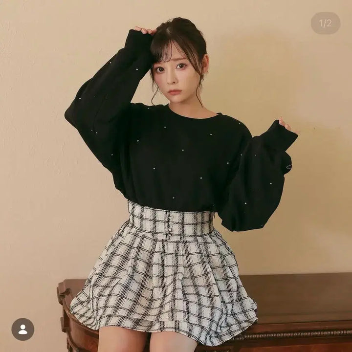 [BUNJANG] Evelyn Cropped Sweatshirt Black / 에블린 evelyn 크롭 스웻셔츠 맨투맨 블랙 스나계