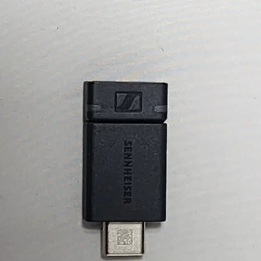 [BUNJANG] Sennheiser Momentum True Wireless 4 (MTW4) with BT D600 Dongle / 젠하이저 모멘텀 트루 와이어리스4(mtw4) + btd600 동글