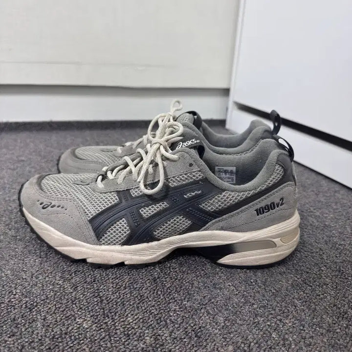 [BUNJANG] Asics Gel-1090v2 Oyster Gray Sneakers / 젤1090 아식스젤 Gel-1090v2 오이스터그레이