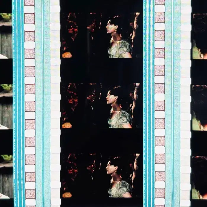 [BUNJANG] Becoming Jane Film Cell 6 Pieces / 비커밍 제인 필름컷 6매 / 영화 필름