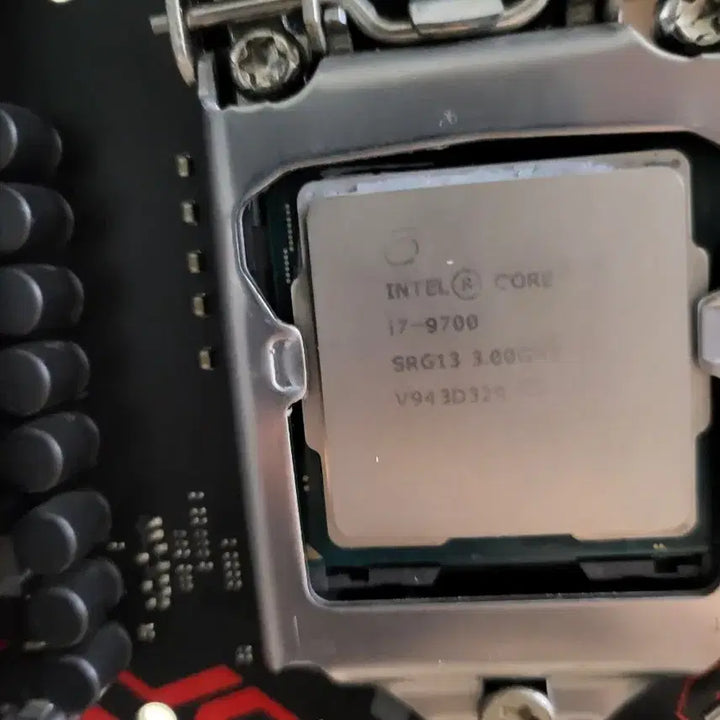 [BUNJANG] ASUS ROG STRIX Z390-H GAMING Motherboard + Intel Core i7-9700 CPU Bundle / ROG STRIX Z390-H GAMING 메인보드+i7 9700 cpu