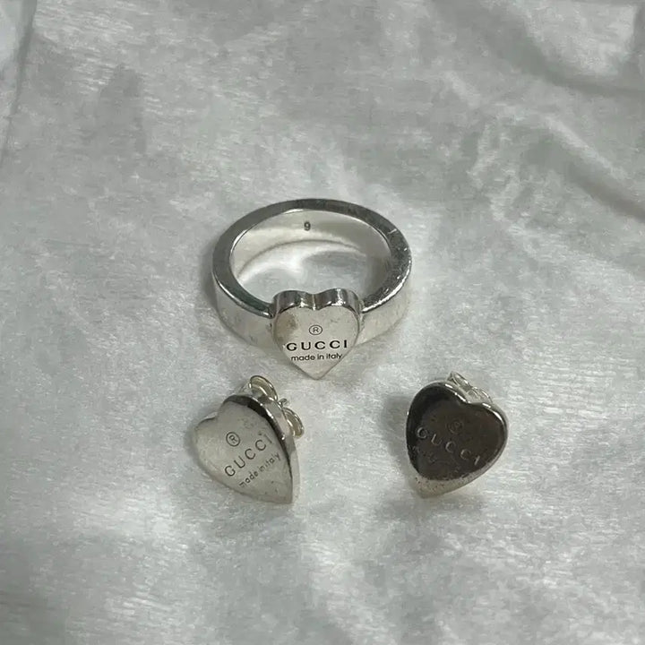 [BUNJANG] Gucci Heart Earrings and Ring Set / 구찌 하트 귀걸이 반지 세트로 판매합니다