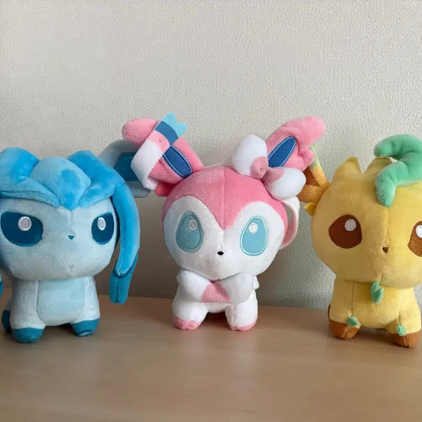 [BUNJANG] Eeveelution Sylveon Glaceon Leafeon Bundle Set / 이브이돌즈 님피아 글레이시아 리피아