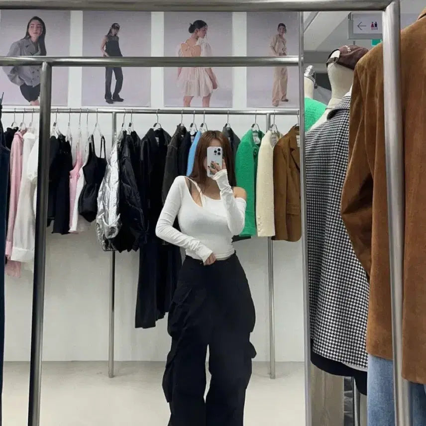 [BUNJANG] Topdressing Asymmetrical Twist T-shirt Ivory / 탑드레싱 언발꼬임티 아이보리