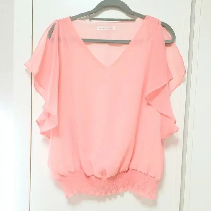 [BUNJANG] V-Neck Chiffon Blouse (Apricot) / 하객룩 브이넥 쉬폰 블라우스(~66사이즈)