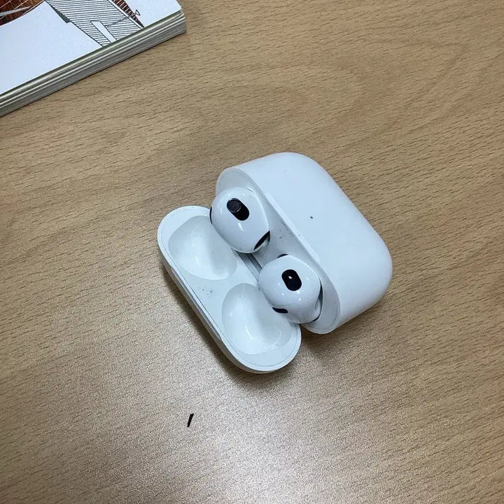 [BUNJANG] Apple AirPods 3rd Generation / 애어팟3세대
