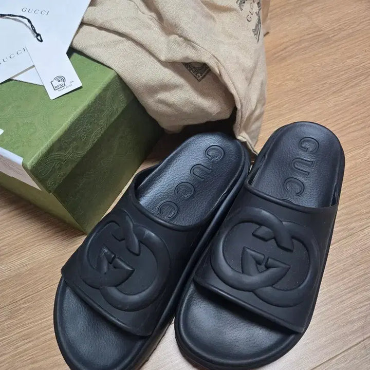 [SOLD OUT] 매장판 정품 구찌 슬리퍼 블랙