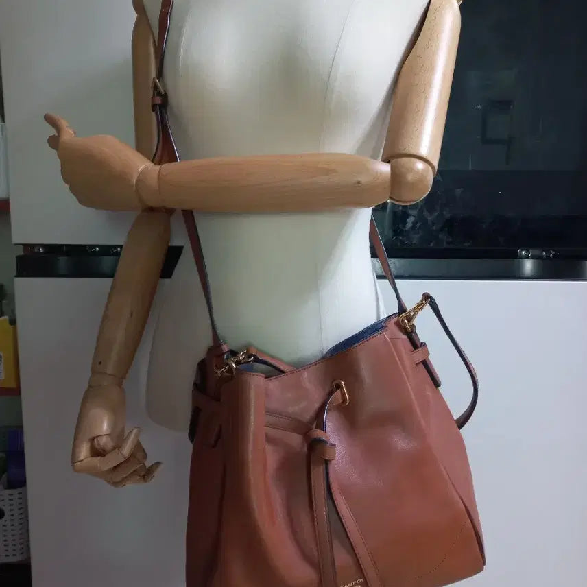[BUNJANG] Beanpole Bucket Tote Bag &amp; Crossbody Bag / 빈폴 버킷 토트백 겸 크로스백