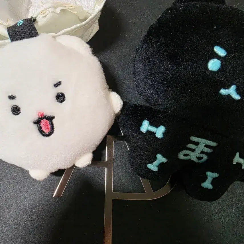 [SOLD OUT] 할로윈 망그러진곰 키링 인형 2종 세트 팝니다