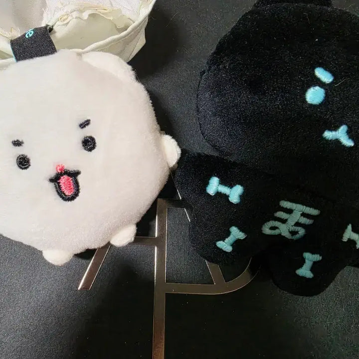 [SOLD OUT] 할로윈 망그러진곰 키링 인형 2종 세트 팝니다