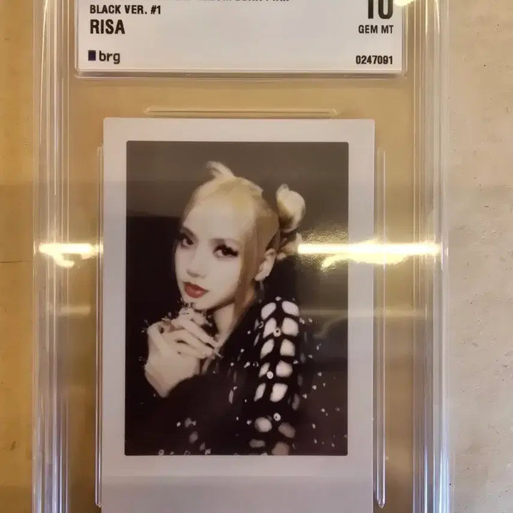 [BUNJANG] Blackpink Lisa Born Pink Album Photocard (Black Version) / 블랙핑크 리사포토카드