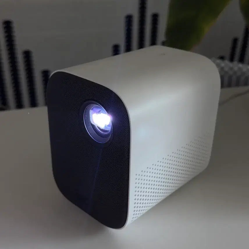 [BUNJANG] Xiaomi Mini Projector M055MGN Full HD / 샤오미 미니 빔프로젝터 M055MGN 풀HD