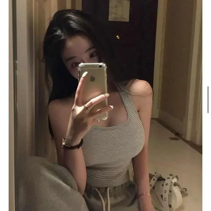 [BUNJANG] Baydelli Striped Halterneck Tank Top / 베이델리 단가라 홀터넥 나시