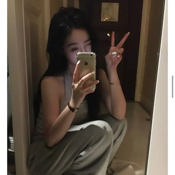 [BUNJANG] Baydelli Striped Halterneck Tank Top / 베이델리 단가라 홀터넥 나시