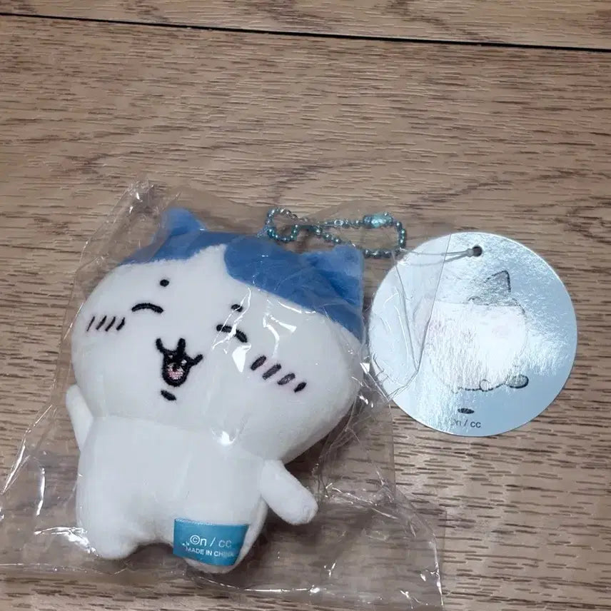 [BUNJANG] Chiikawa Hachiware Bangs Plush / 치이카와 앞머리 하치와레