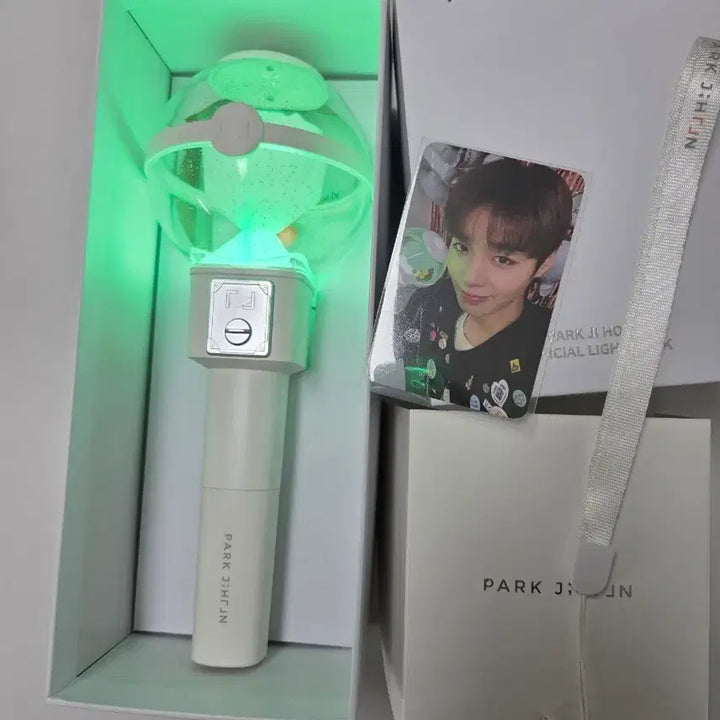 [BUNJANG] Park Ji Hoon Official Light Stick Photocard Strap Bundle Set / 박지훈 뽑봉 응원봉