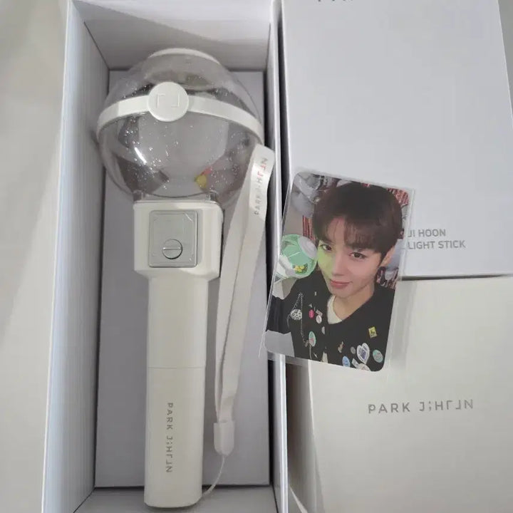 [BUNJANG] Park Ji Hoon Official Light Stick Photocard Strap Bundle Set / 박지훈 뽑봉 응원봉