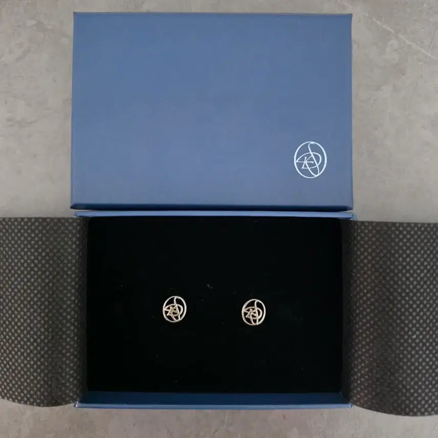 [BUNJANG] SEVENTEEN Amulet Blue Earrings / 세븐틴 소야곡 blue 귀걸이