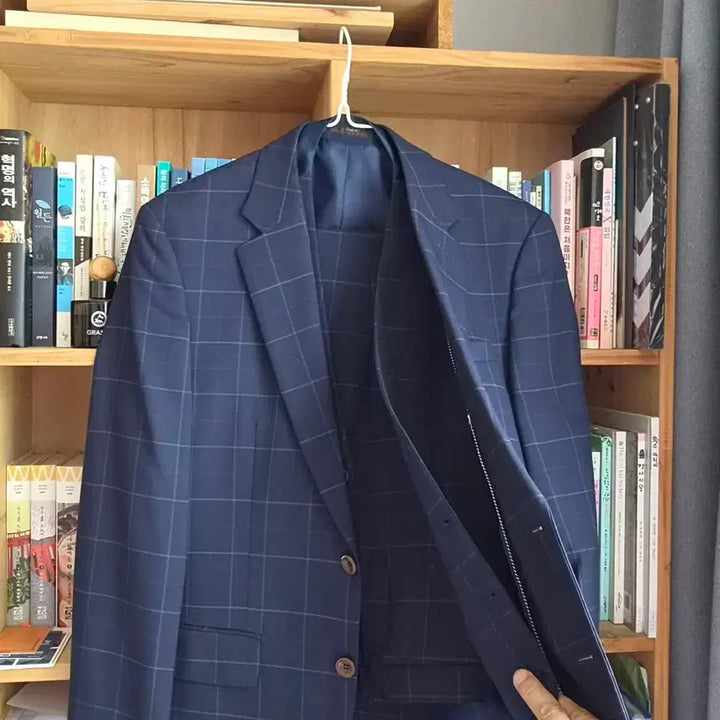 [BUNJANG] SIEG FAHRENHEIT Navy Check Slim Fit Suit Set (Jacket, Vest, Pants) / SIEG 여름 정장(자켓.베스트,바지)
