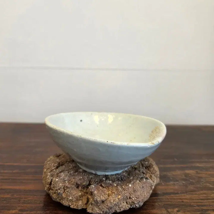 [BUNJANG] Late Joseon Dynasty Celadon Porcelain Tea Cup / 골동품 조선시대 후기 조선백자 찌글이 찻잔