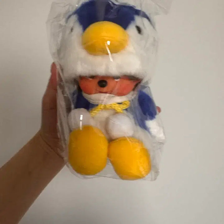 [BUNJANG] Penguin Monchhichi Plush / 펭귄몬치치