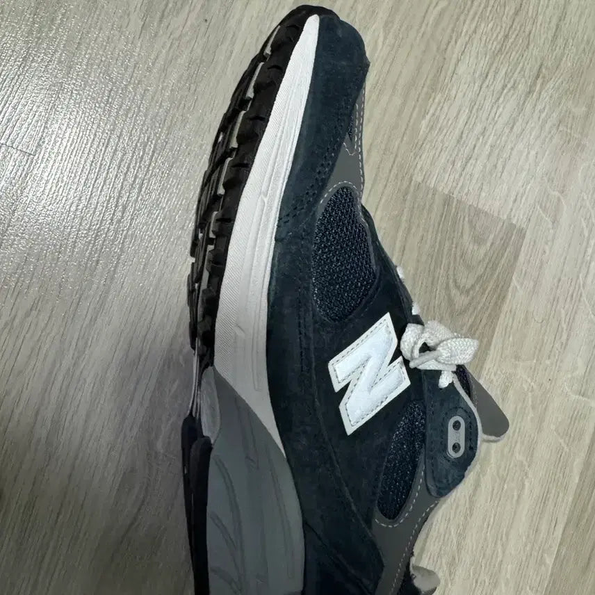 [SOLD OUT] 뉴발란스 993 네이비 275사이즈 팝니다.