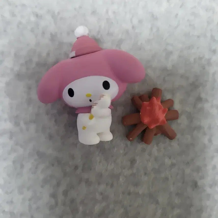 [BUNJANG] Sanrio Kitty Camping Series Gacha My Melody Figure / 키티 캠핑시리즈 가챠 마이멜로디