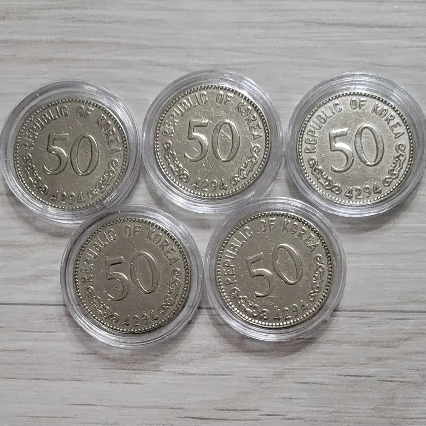 [BUNJANG] Bank of Korea 50 Won Coin Bundle Set (5 Coins) / 한국은행 50원 주화 4294년 미사용