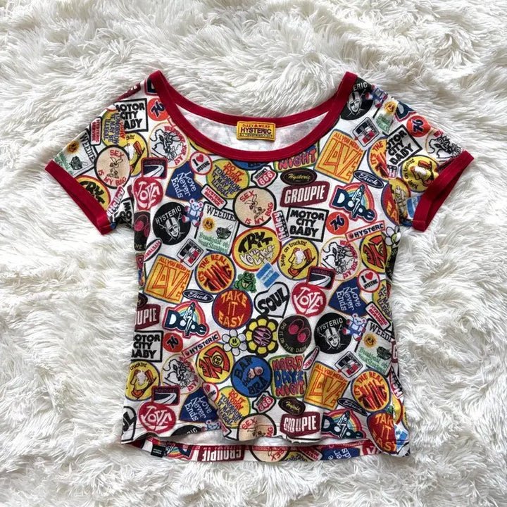 [BUNJANG] Hysteric Glamour WAPPEN REMIX All Over Graphic Ringer Short Sleeve T-Shirt / 히스테릭 글래머 WAPPEN REMIX 올오버 그래픽 링거 반팔 티셔츠
