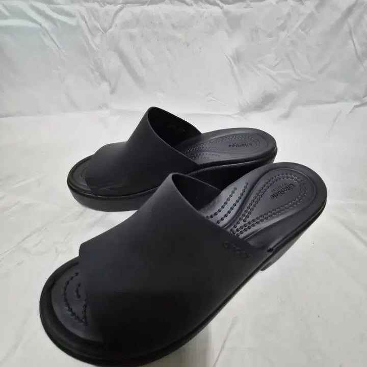 [SOLD OUT] 240 크록스 통굽슬리퍼