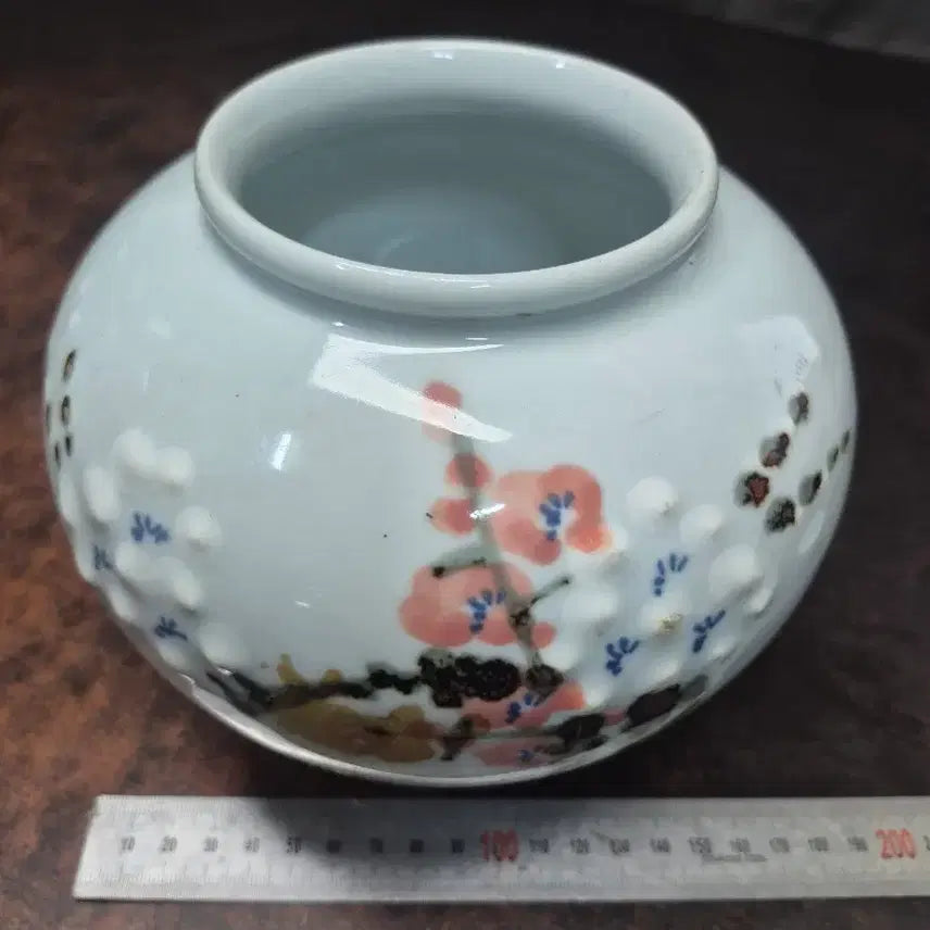 [BUNJANG] Small Iron-Painted White Porcelain Vase with Plum Blossom Design / 자그마한 철화백자 매화문양 도자기