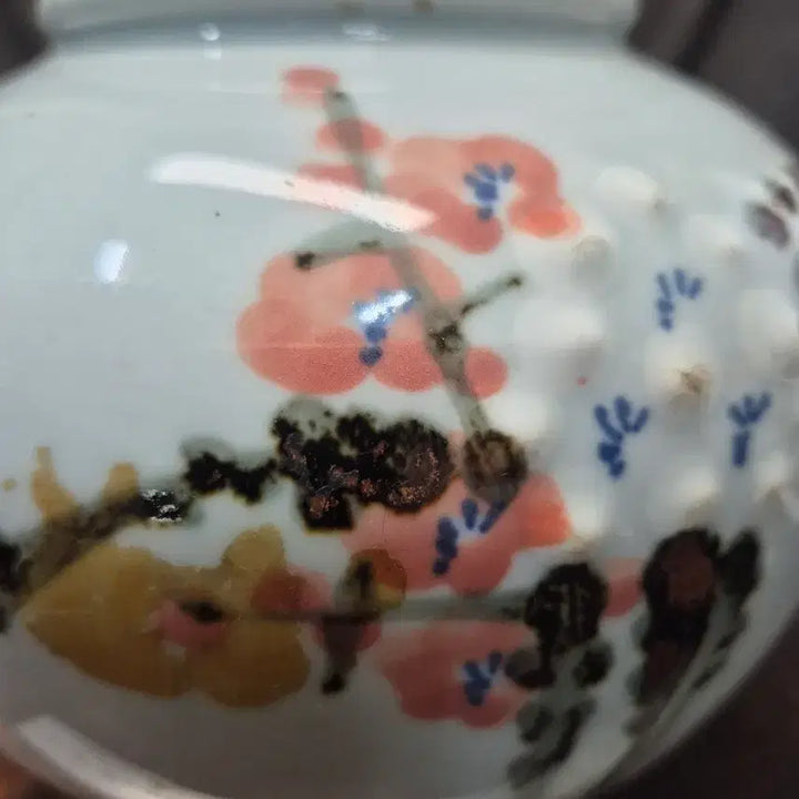 [BUNJANG] Small Iron-Painted White Porcelain Vase with Plum Blossom Design / 자그마한 철화백자 매화문양 도자기