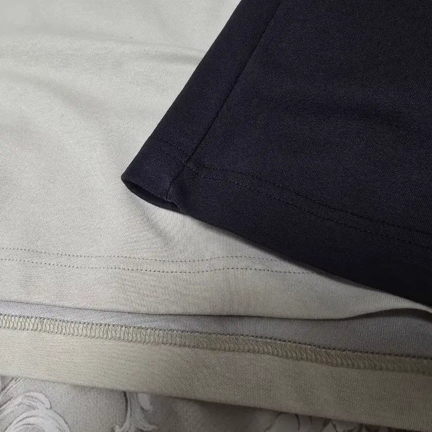 [BUNJANG] Uniqlo AIRism Cotton Oversized Crew Neck T-Shirt XL (2-Pack) / 유니클로 AIRism코튼오버사이즈크루넥T XL 2벌 일괄 판매