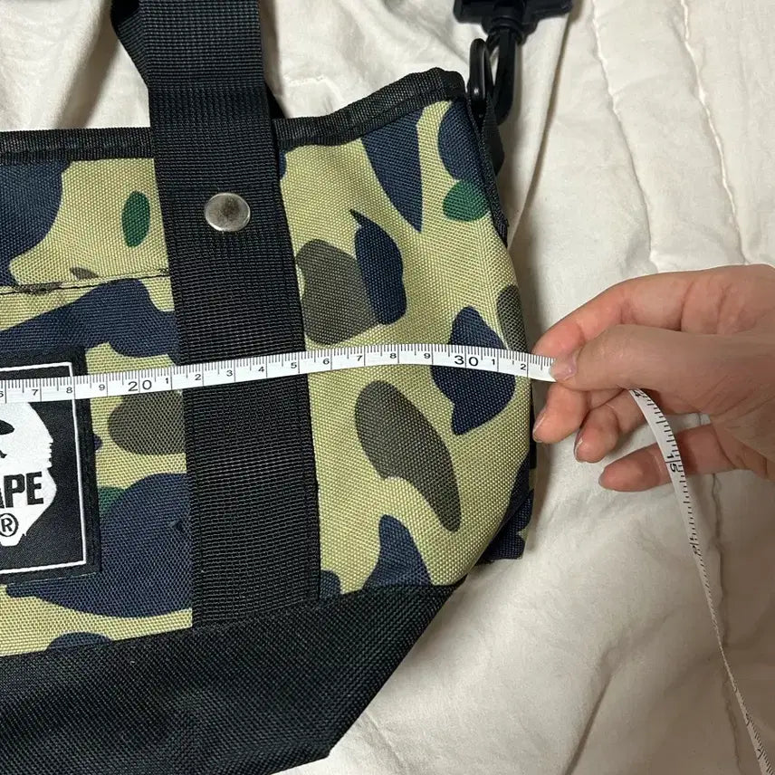 [BUNJANG] BAPE Magazine Appendix Cross Tote Bag / 베이프 잡지부록 크로스 토트백