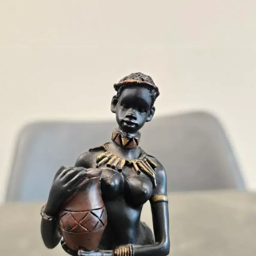 [BUNJANG] African Girl Sculpture Resin Statue / 아프리카 소녀 조각상