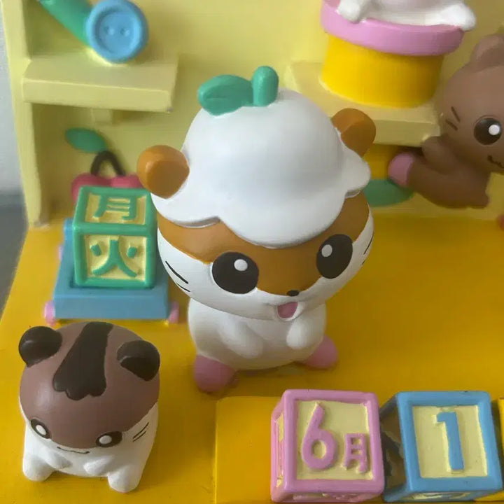 [BUNJANG] Classic Kuriring Sanrio Figure Perpetual Calendar / 고전 쿠리링 산리오 피규어 만년달력