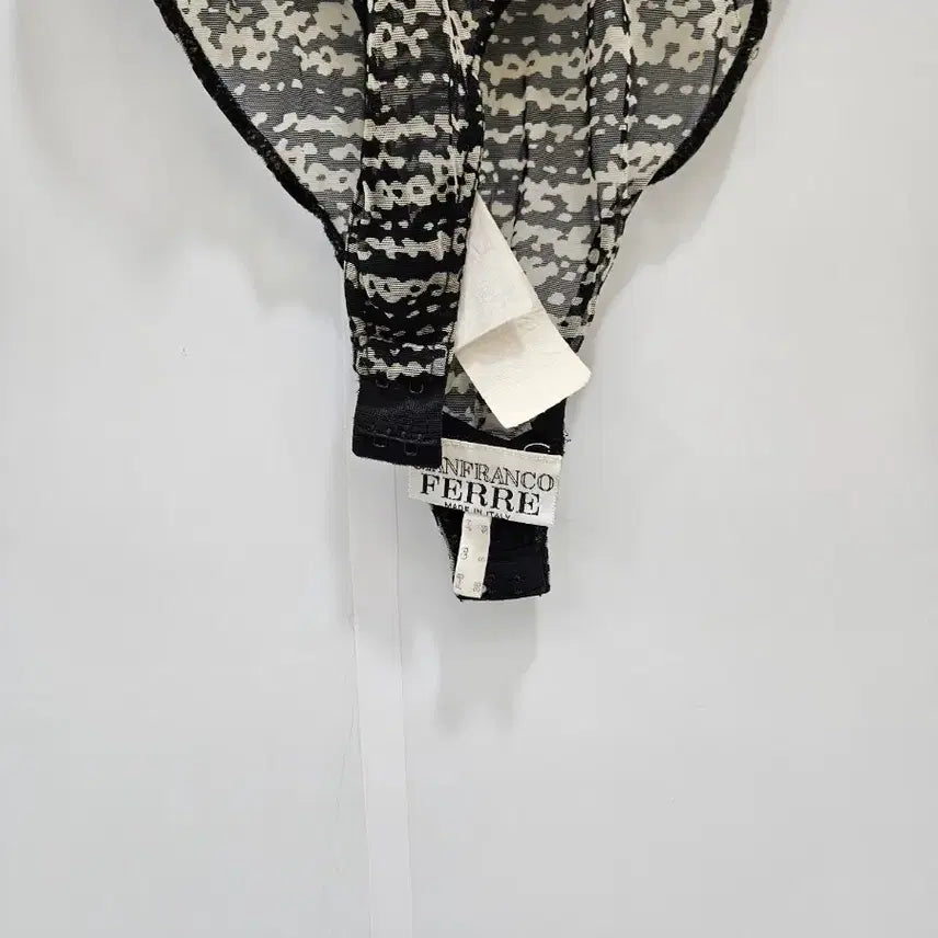 [BUNJANG] Gianfranco Ferre Vintage Long Sleeve Turtleneck Bodysuit / 페레 Gianfranco Ferre 빈티지 롱슬리브 터틀넥 바디수트