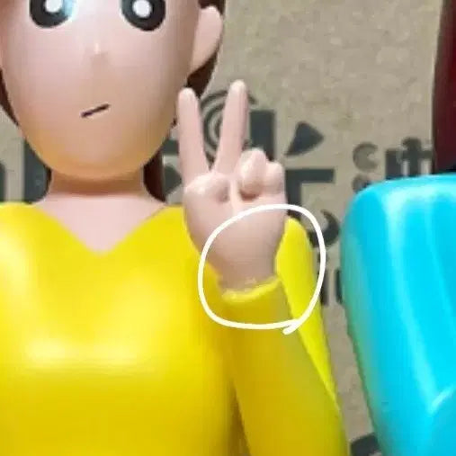 [BUNJANG] Crayon Shin-chan Kindergarten Teacher Resin Figure / 짱구는 못말려 유치원 선생님 레진 피규어
