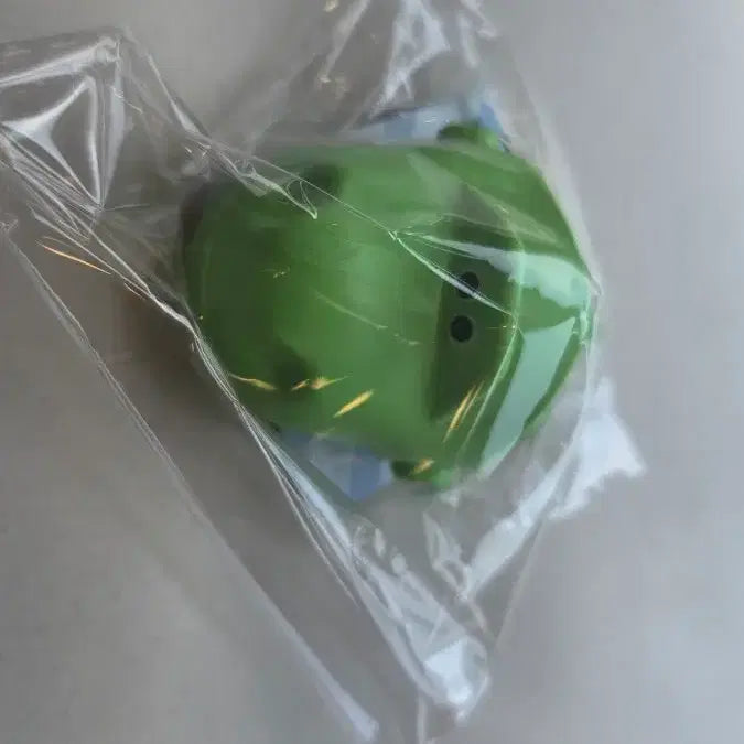 [BUNJANG] CGV Toy Story 5 Tooth Keychain / CGV 토이 스토리5 이빨 키링 팝니다