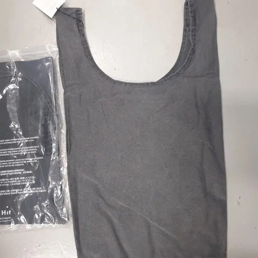 [BUNJANG] BTS Big Hit Logo Eco Bag Grey / BTS  on 마켓백 굿즈 빅히트 에코백 그레이